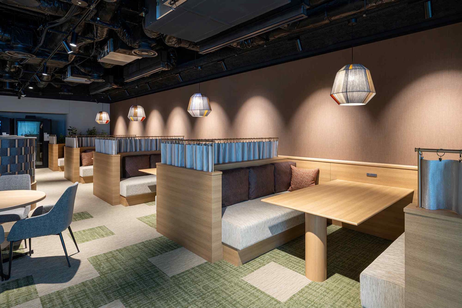 PMO EX Honmachi 5F Salon 5